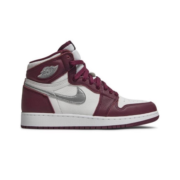 AIR JORDAN 1 RETRO HIGH OG “BORDEAUX - Picture 3 of 11